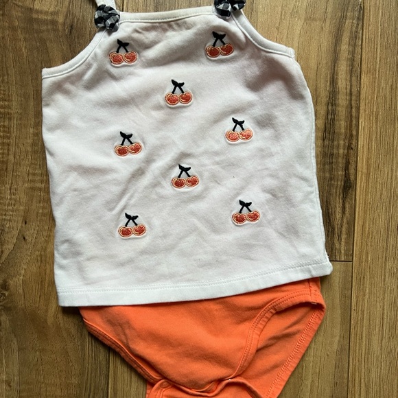 Bundle of French Brands - 9 months - Picture 3 of 5